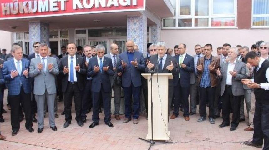 İhh’dan Suriye’ye 3 Tır Dolusu Yardım