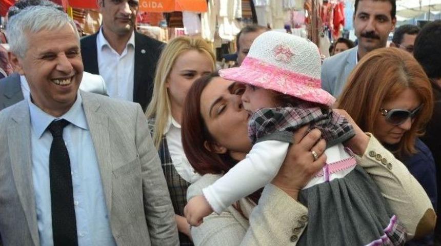 &Ouml;zlem &Ccedil;er&ccedil;ioğlu, S&ouml;ke&rsquo;de &Ouml;zlem Giderdi