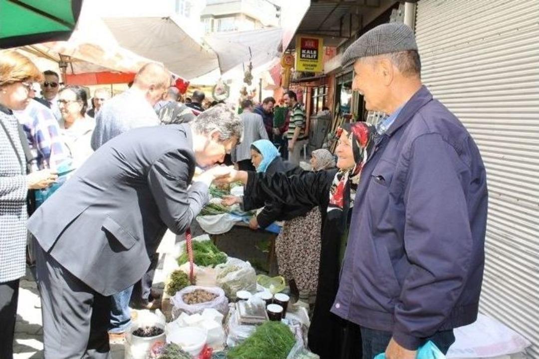 Poyrazlı&rsquo;ya 7&rsquo;den 77&rsquo;ye Sevgi Seli