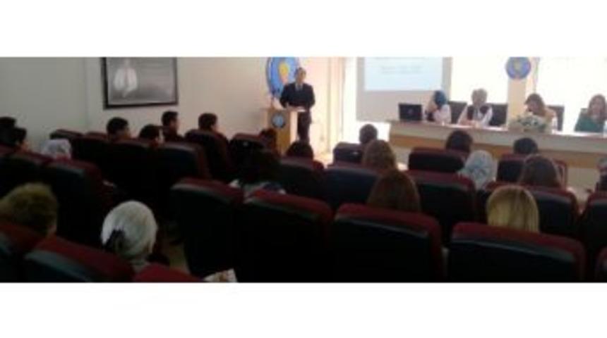 Şiddet Mağduru Kadın Ve Mağduriyeti &Ouml;nleme Yolları Anlatıldı