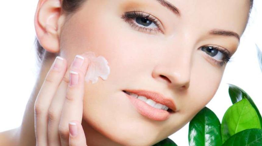 Cildiniz i&ccedil;in bahar temizliğine başlamanın tam zamanı