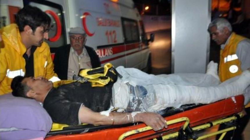 Ayaklarını &Ccedil;apa Makinesine Kaptıran &Ccedil;ift&ccedil;i Yaralandı