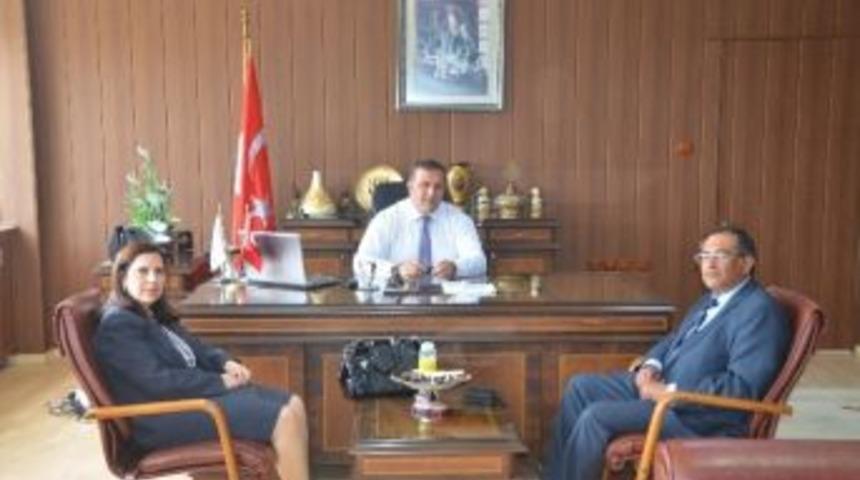 Kktc Konsolosu İnanıroğlu&rsquo;dan İl M&uuml;d&uuml;r&uuml; Koca&rsquo;ya Ziyaret
