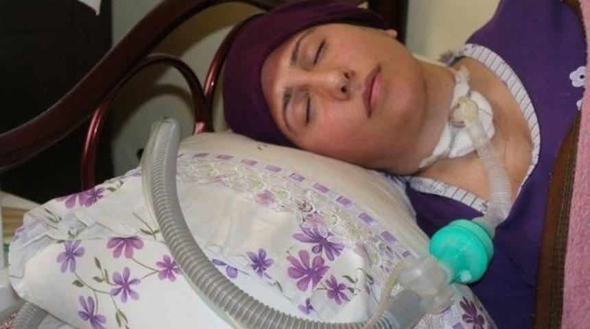 (&ouml;zel Haber) Nefes Almayı Unuttuğu İ&ccedil;in Makineye Bağlı Yaşıyor