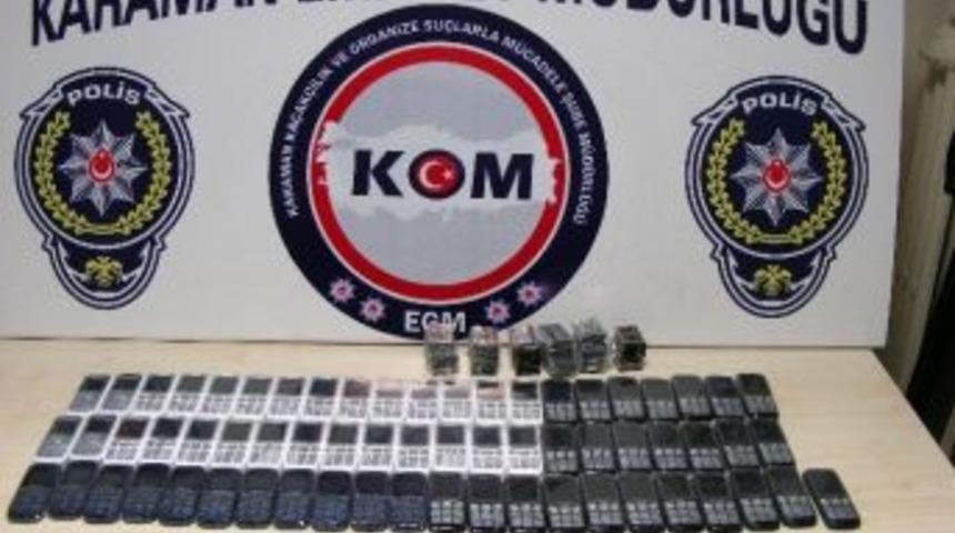 Kargo Kolisinden 164 Adet Ka&ccedil;ak Cep Telefonu &Ccedil;ıktı