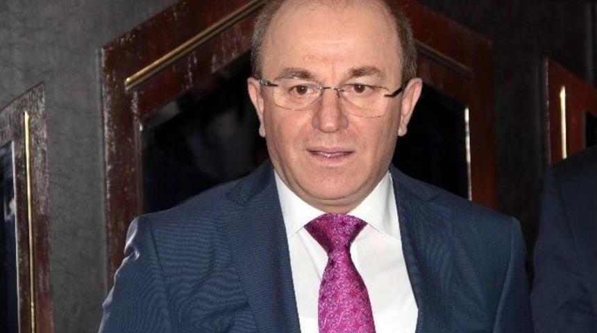 Bakan &Ouml;zt&uuml;rk: "1 Mayıs İ&ccedil;in Valiliğin Kararı Uygulanacak"