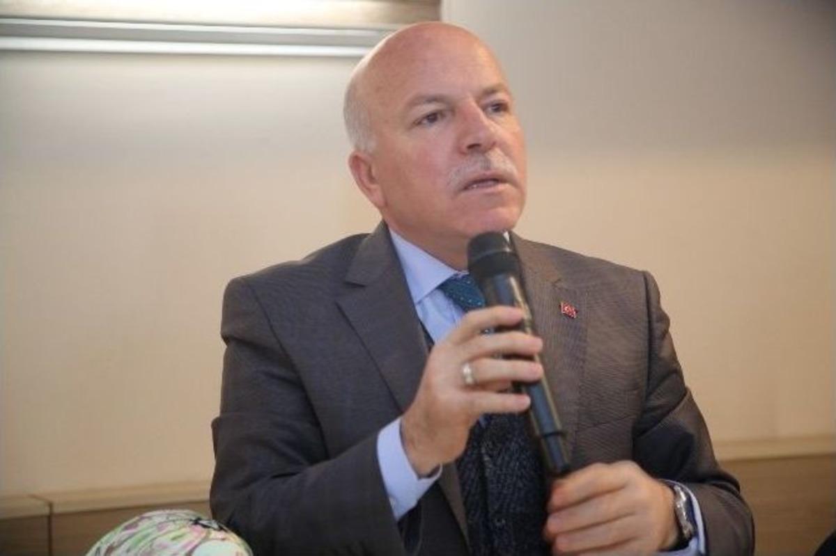 Ayrım G&ouml;zetmeden Hizmet