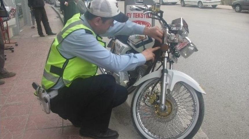 Niksar&rsquo;da Trafik Ekipleri Motosiklet Uygulaması Yaptı