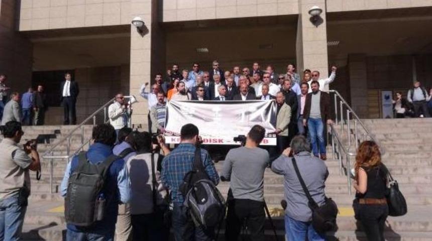 Erdoğan'a Hakaret Ettikleri Iddiasıyla 3 Sendikacıya Dava