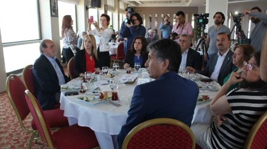 Hdp&rsquo;li K&uuml;rk&ccedil;&uuml;: &ldquo;hazreti Muhammed&rsquo;in Bir Diyanet İşleri Başkanlığı Yoktu&rdquo;