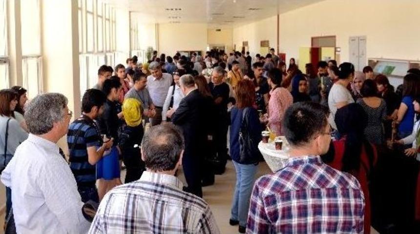 &Ouml;ğrencilerden Heykel Sergisi A&ccedil;ıldı