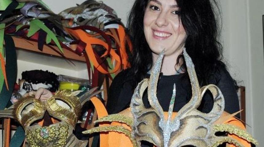 'maskeli Balo' Samsun’Da Seyirci Ile Buluşacak