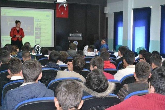 Erzurum Meslek Eğitim Merkezi’nde Girişimcilik Ve İlk Yardım Semineri