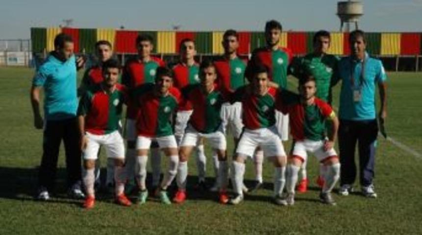 Diyarbakır B&uuml;y&uuml;kşehir Belediyesporlu Gen&ccedil;lerden &Ccedil;ifte Beraberlik