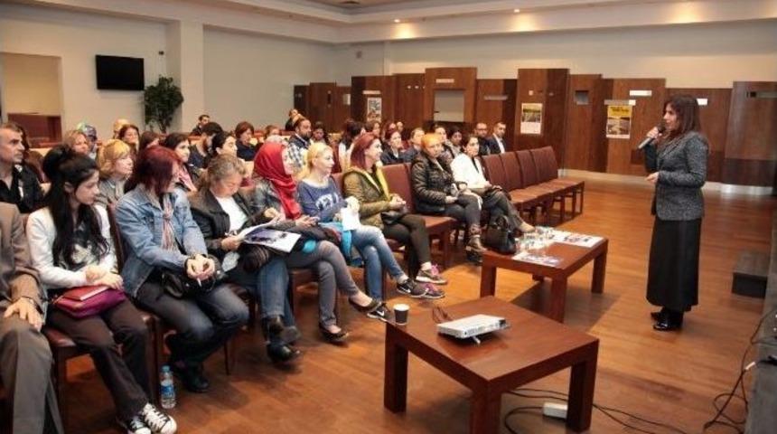 K&uuml;&ccedil;&uuml;k&ccedil;ekmeceli Hayvanseverlere G&ouml;n&uuml;ll&uuml;l&uuml;k Eğitimi