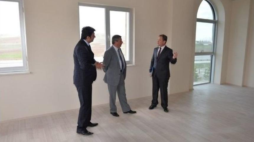 112 Acil &Ccedil;ağrı Merkezi İnşaatını İnceledi