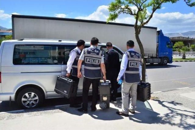 Manisa Polisinden Beş Dernekte Eş Zamanlı Arama (2)