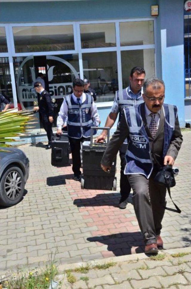 Manisa Polisinden Beş Dernekte Eş Zamanlı Arama (2)