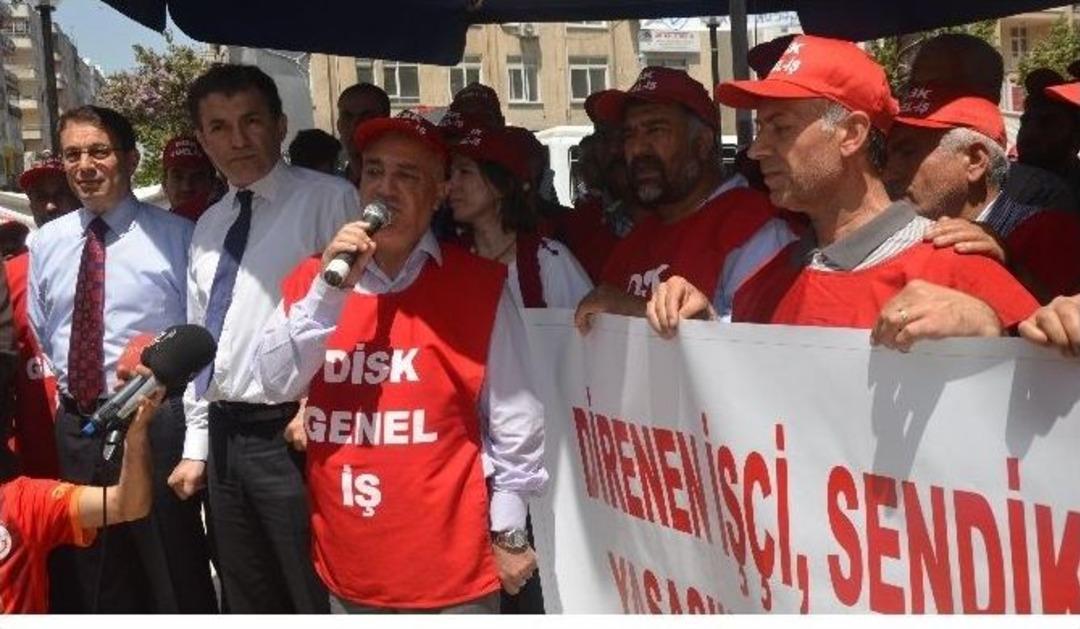 İş&ccedil;i Bayramı&rsquo;nda İşlerine D&ouml;n&uuml;yorlar