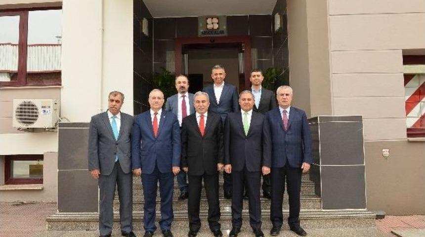 Vali B&uuml;y&uuml;k: &ldquo;işverenlerin İş&ccedil;i Talebinde Y&uuml;zde 20 Artış Var&rdquo;