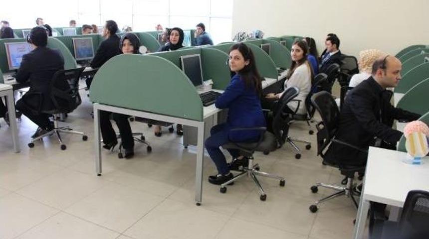 Bakan İslam, Şiddet Mağduru Kadının Ihbarına Yanıt Verdi