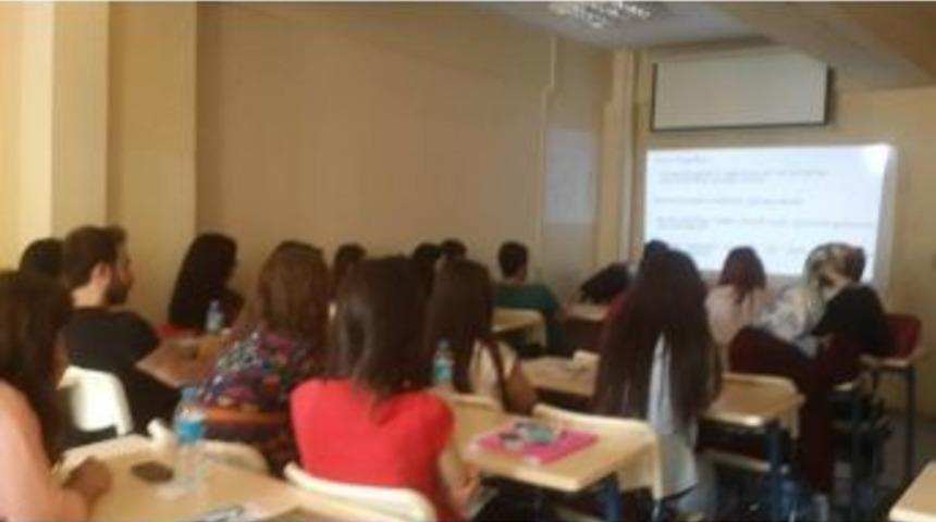 &Uuml;niversite &Ouml;ğrencilerine Ter&ouml;rle M&uuml;cadele Anlatıldı