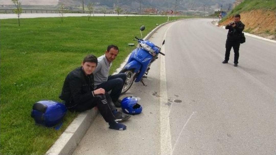 Bir Kaza Diğer Bir Kazaya Davetiye &Ccedil;ıkardı