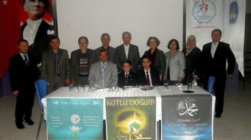 &Ouml;ğrencilere G&uuml;l Dağıtıldı