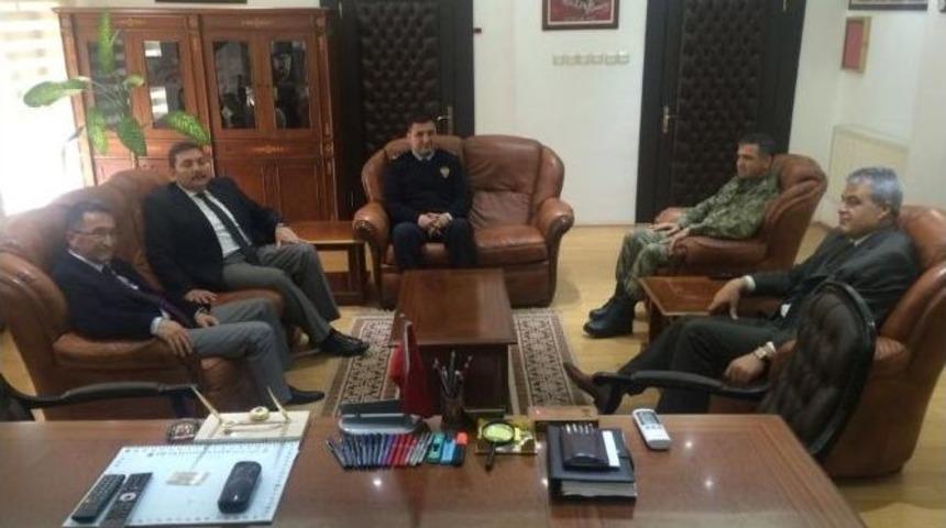 Mehmet&ccedil;ik Protokol İle Yemek Yedi