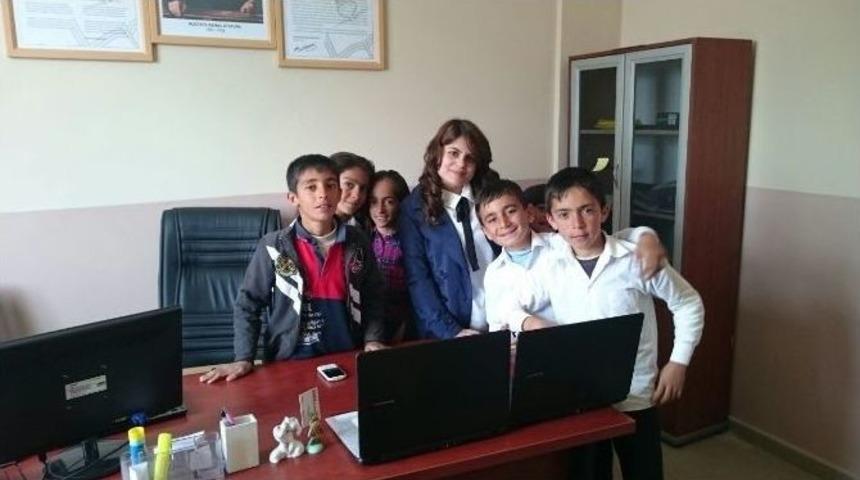 Karlıovalı Öğrencilere Amerika’dan 23 Nisan Hediyesi