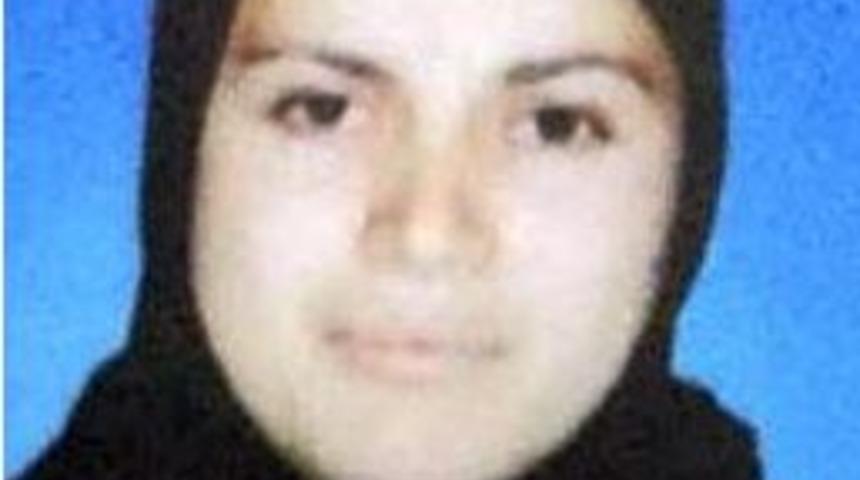 Kestiği Ağacın Altında Kalan Kadın &Ouml;ld&uuml;