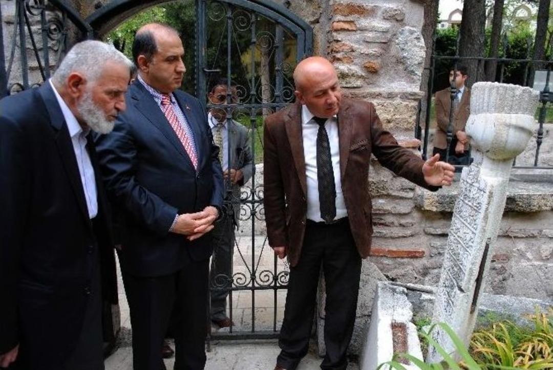 Amasya&rsquo;da Kitabe Ve Mezar Taşı Yazıları T&uuml;rk&ccedil;e Ve İngilizce&rsquo;ye &Ccedil;evrilecek