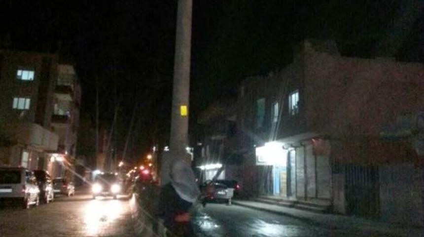 Nusaybin'de Pkk Mobese Kameralarına Ateş A&ccedil;ıp Tahrip Etti