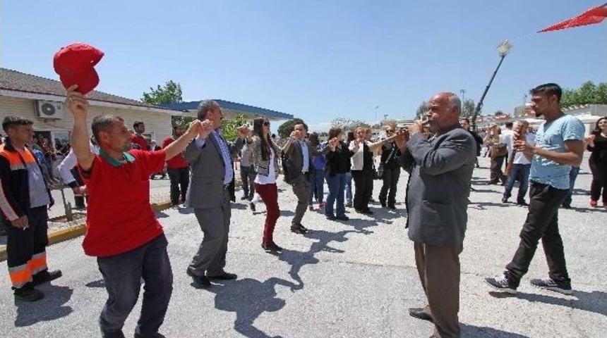 Bin 500 &Ccedil;alışana 1 Mayıs Yemeği