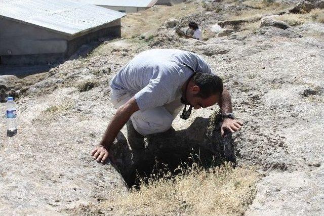 Karahüyük Ve Keçemağara’da Kazı Yapılacak