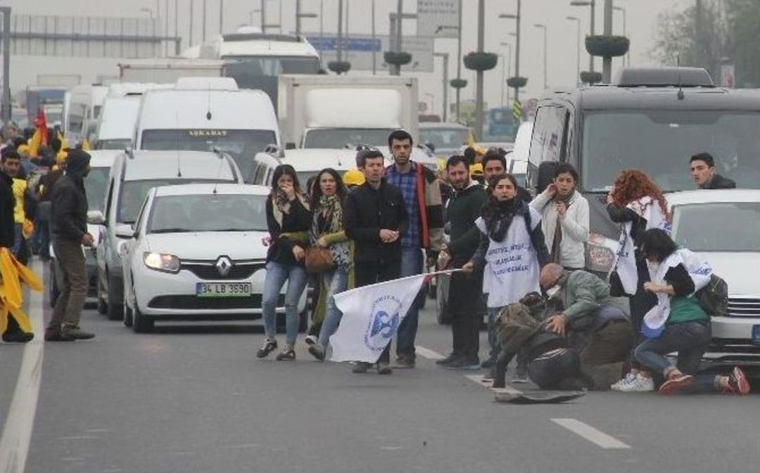 (&ouml;zel Haber) E-5&rsquo;te Polis M&uuml;dahalesi