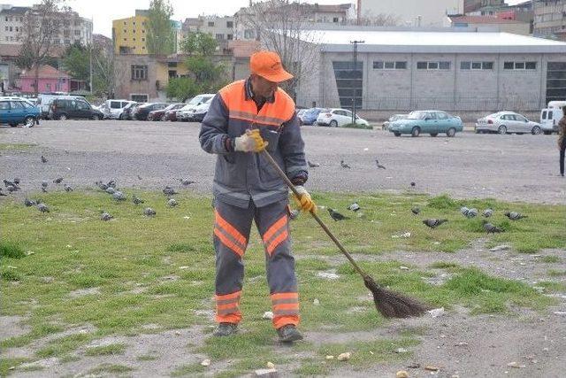 1 Mayıs&rsquo;ı &Ccedil;alışarak Ge&ccedil;irdiler 2