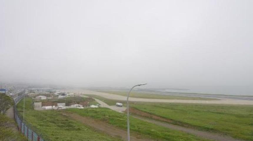 Trabzon'da Hava Ulaşımına Sis Engeli