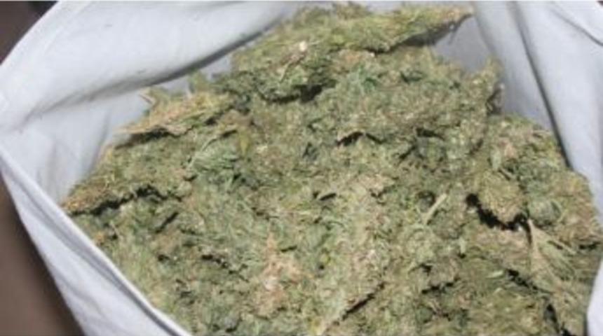 G&uuml;r&uuml;n&rsquo;de Esrar Operasyonu