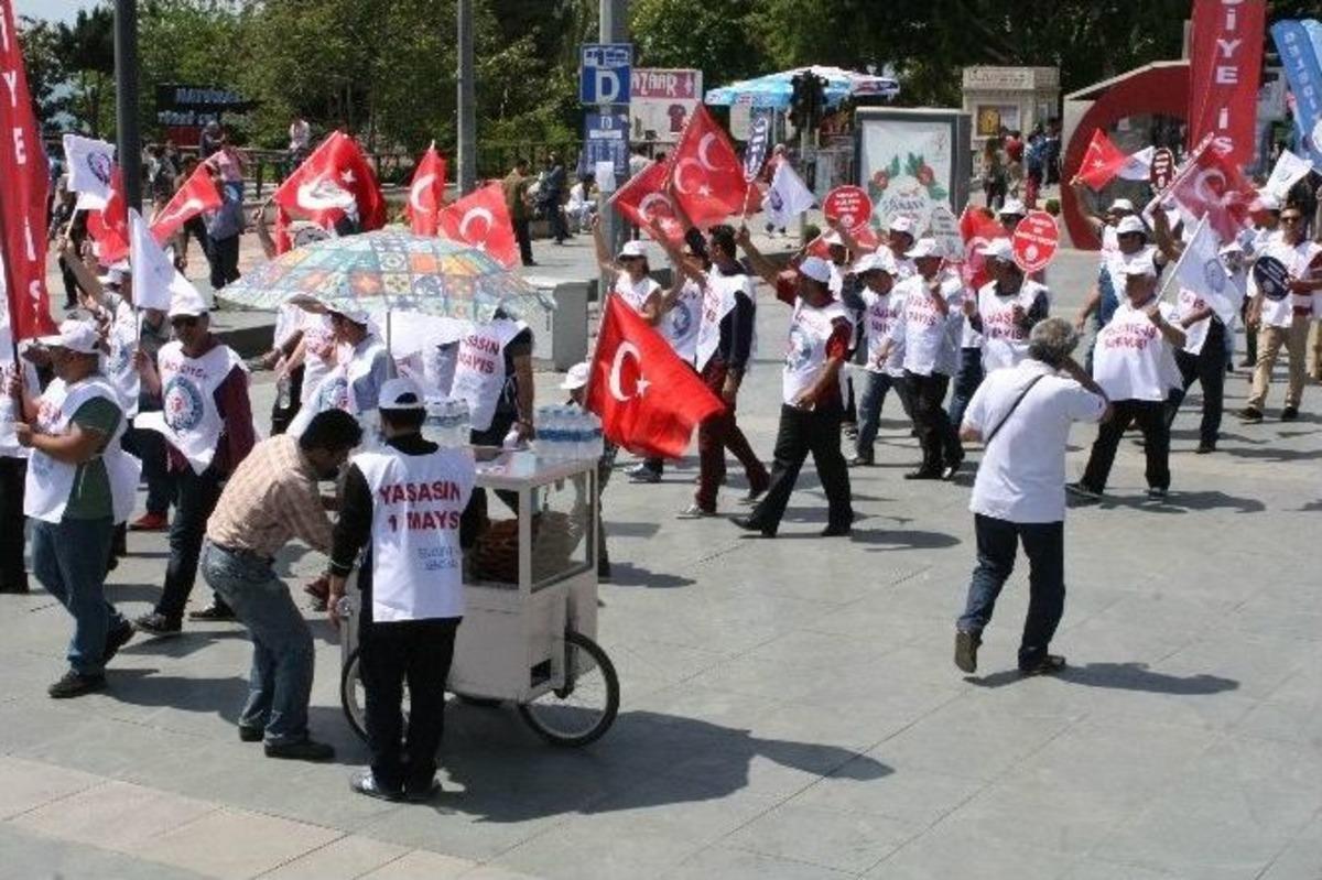 Antalya&rsquo;da Olaysız 1 Mayıs Kutlamaları