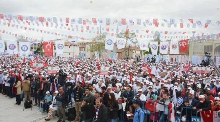 Hak-İş Ve Memur-Sen, 1 Mayıs'ı Konya'da Kutladı