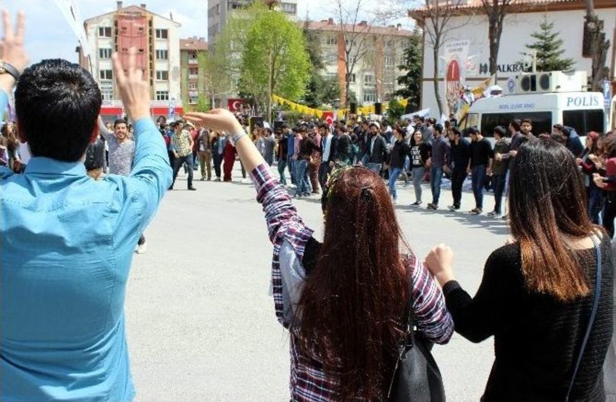 K&uuml;tahya&rsquo;da &rsquo;emek Ve Dayanışma G&uuml;n&uuml;&rsquo; Kutlamaları