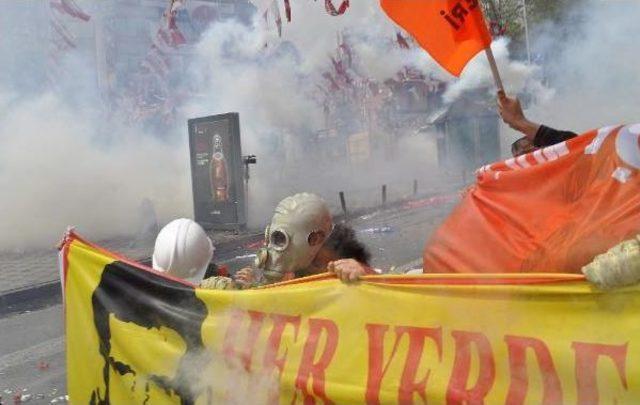 Fotoğraflar// Beşiktaş'ta Polis Müdahalesi;sabahat Tuncel Arbede Arasında Kaldı