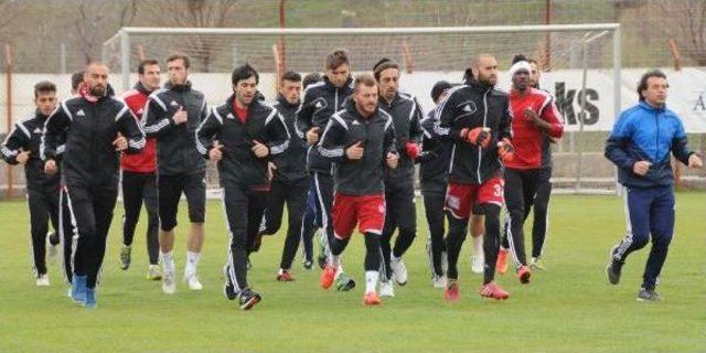 Medicana Sivasspor Lige Döndü