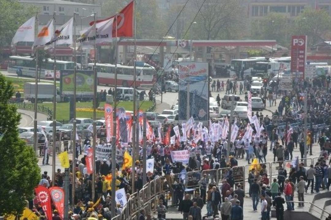 Bursa&rsquo;da Polis Biber Gazı Değil Karanfil Attı