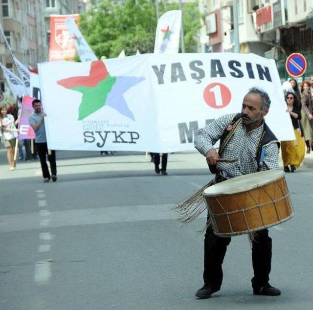 Samsun'da 1 Mayıs Coşkuyla Kutlandı