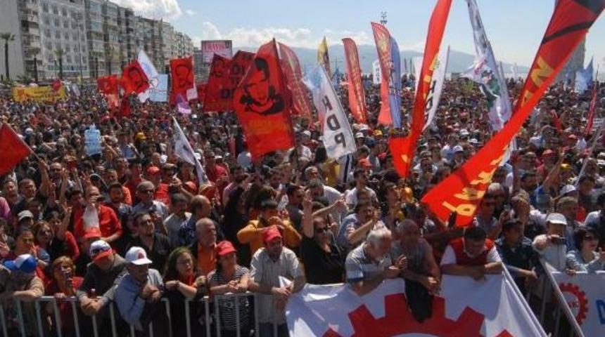 İzmir G&uuml;ndoğdu Meydanı'nda 1 Mayıs Coşkusu (2)