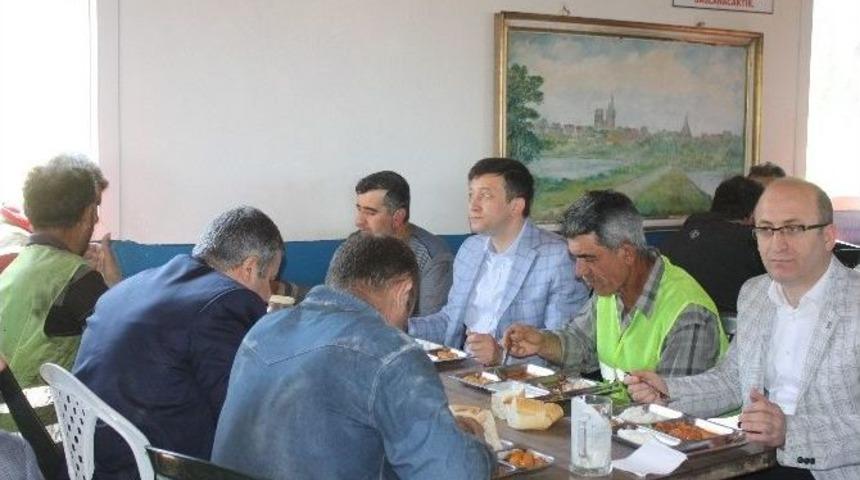 Milletvekili Hamza Dağ 1 Mayıs&rsquo;ta İş&ccedil;ilerle Buluştu