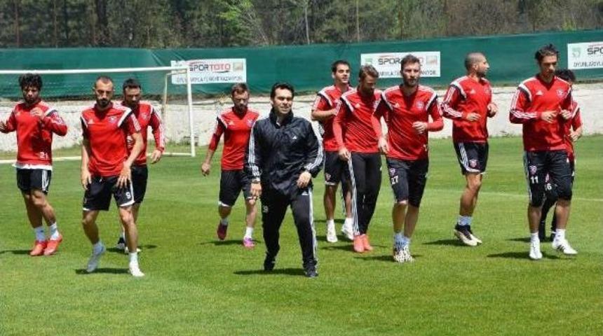 Kardemir Karab&uuml;kspor Puan Farkı Kapatmak Istiyor