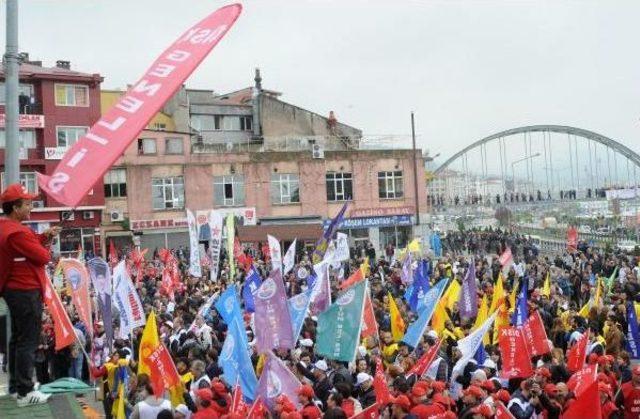 Giresun’Da 1 Mayıs Kutlamasında Add Alanı Terk Etti